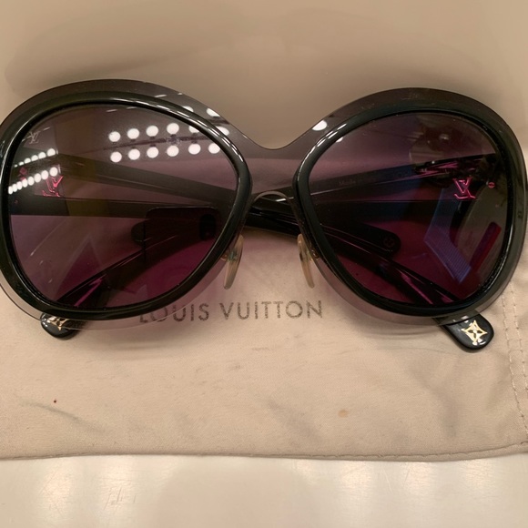 Louis Vuitton sunglasses - Picture 2 of 6